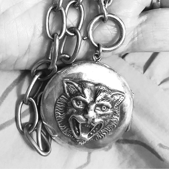 Vintage Victorian Silver Lion Locket and Chain - OS